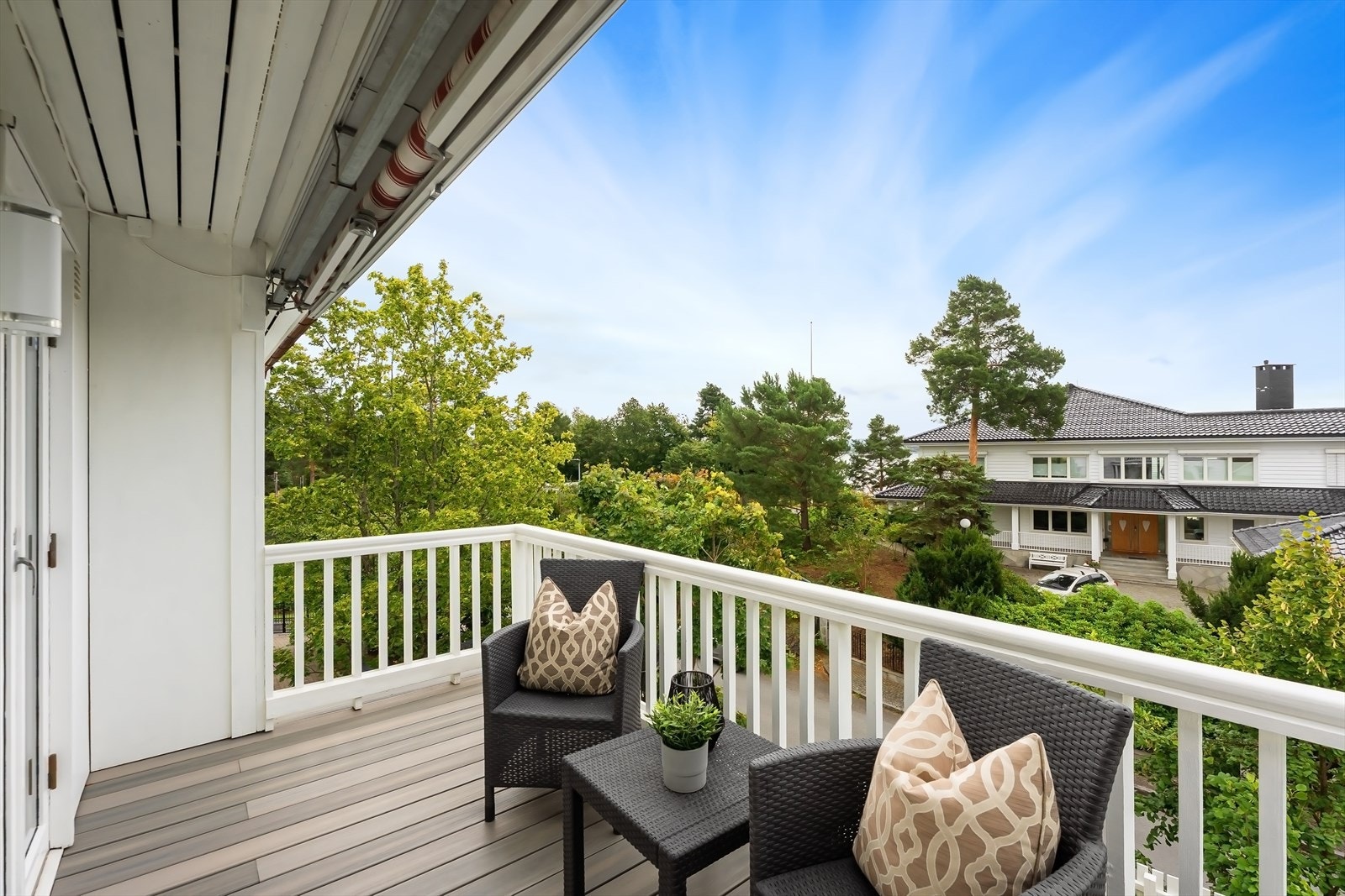 Veranda 2. etasje, med fjordutsikt i flere retninger Galleribilde