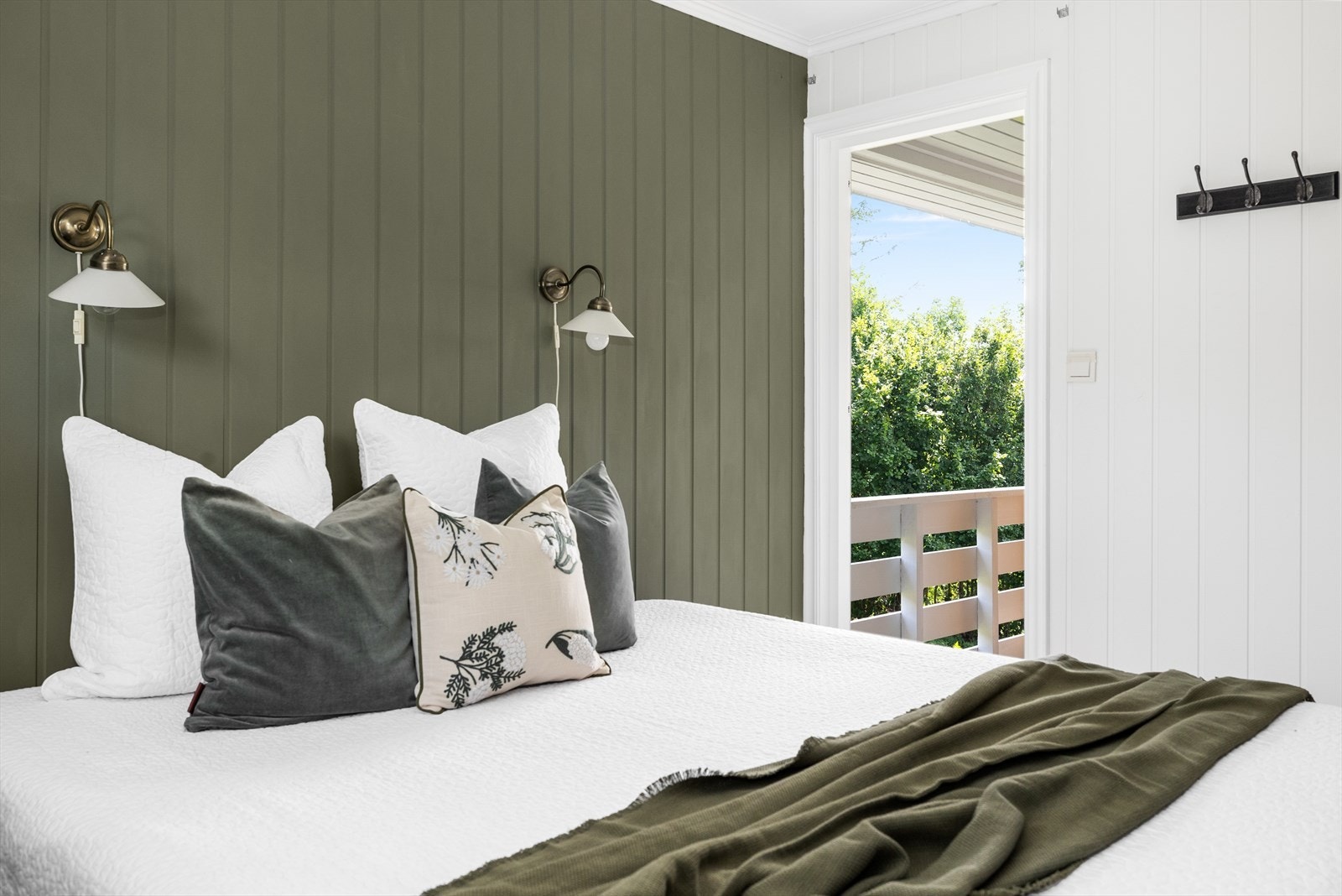 Fra hovedsoverom har man utgang til balkong. Galleribilde