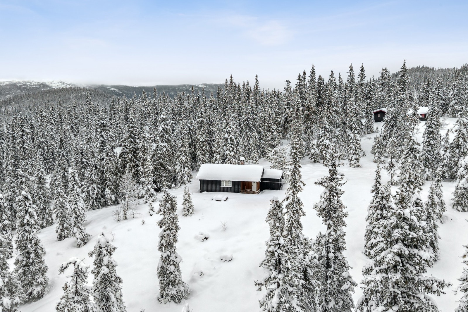 Haavard Ask Haakensen v/ Privatmegleren Hønefoss har gleden av å presentere Domfetvegen 843! Galleribilde