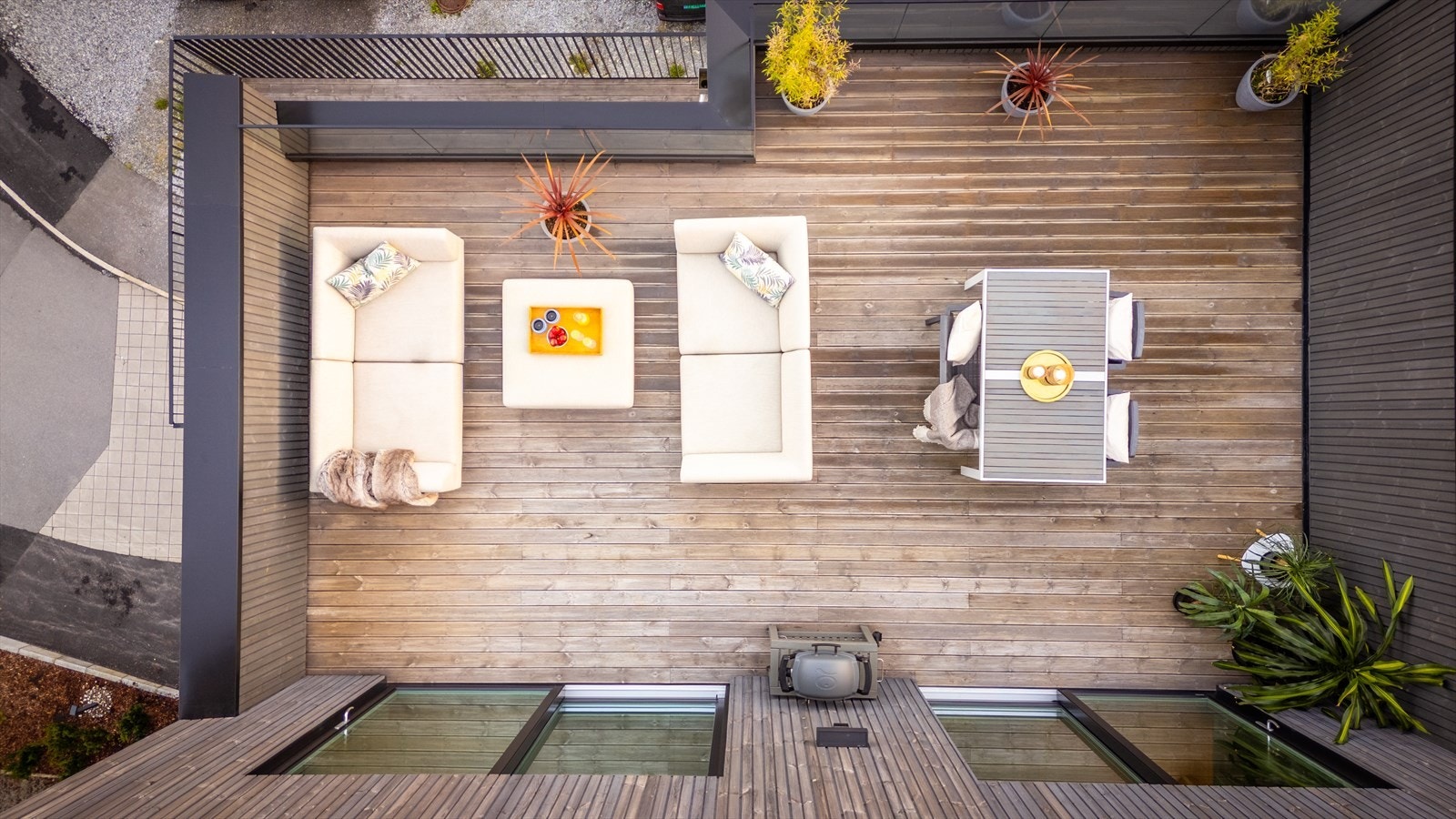 Her har du plass til ønsket møblering til både hverdag og fest. Galleribilde