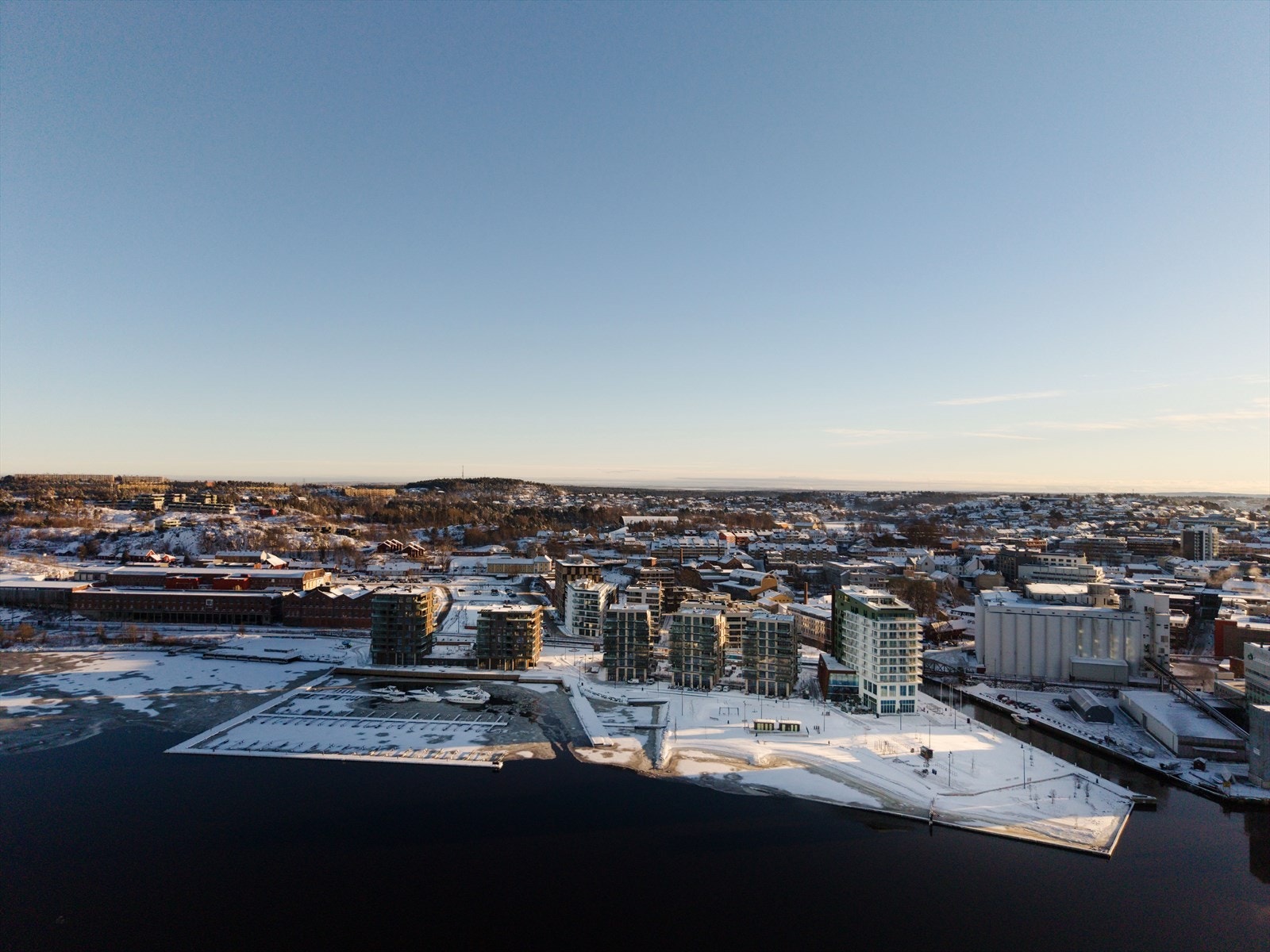 På sommerstid arrangeres det diverse tilstelninger i parken. Galleribilde