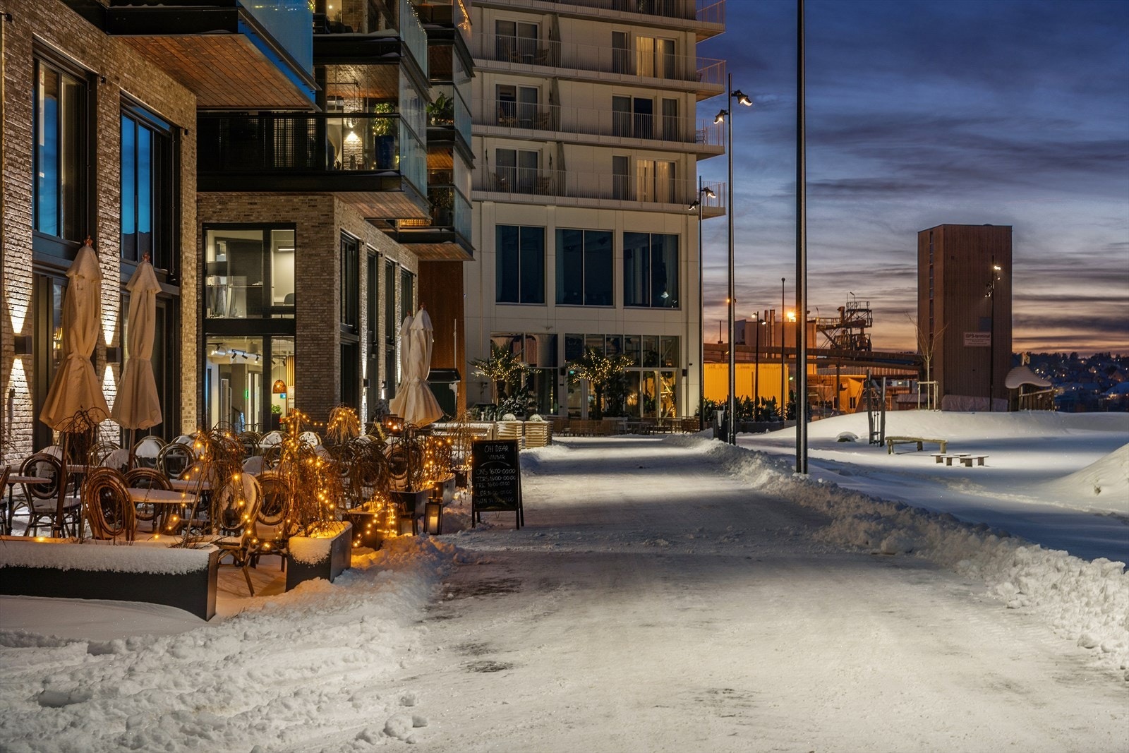 Vinbaren Oh Dear i 1. etasje mot vest er et populært sted. Galleribilde