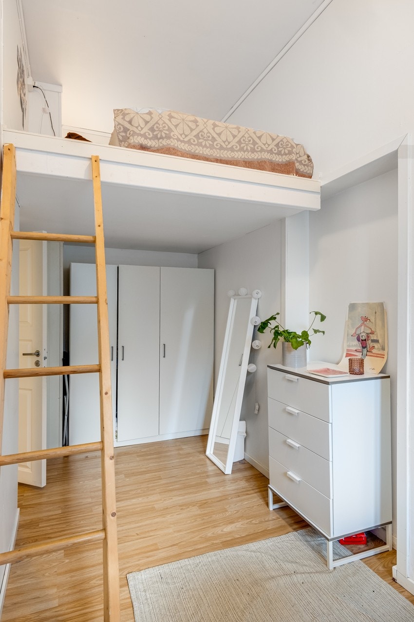 Det følger også en romslig kjellerbod på ca. 4 kvm med leiligheten. Galleribilde