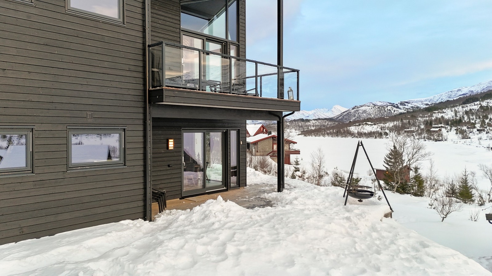 Leilighetens terrasse. Galleribilde