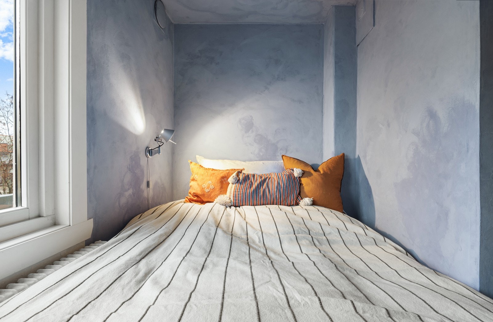 Soverommet er i dag innredet med 1,50 seng Galleribilde