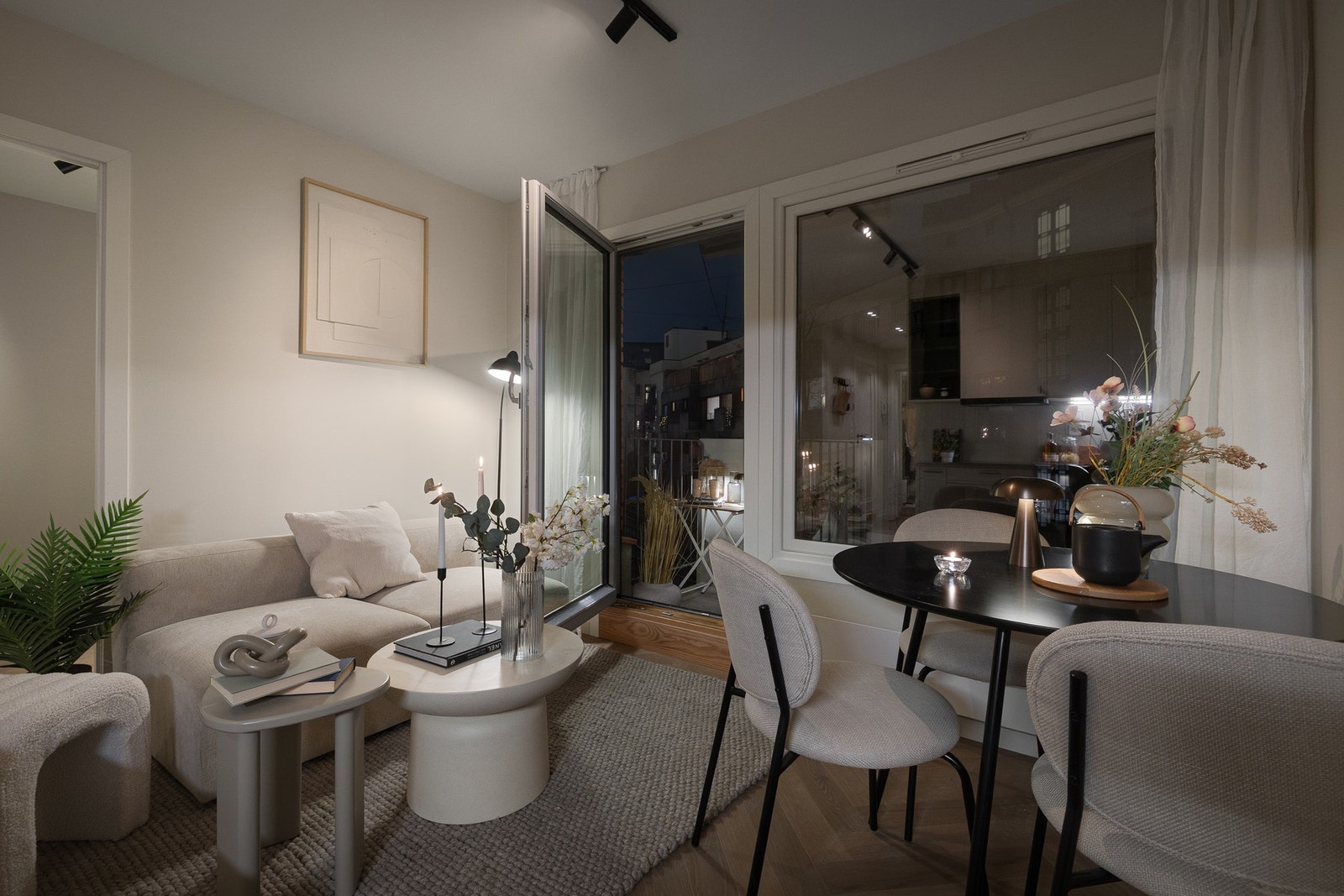 Leiligheten har en meget god planløsning hvor hver eneste kvadratmeter er utnyttet optimalt. Galleribilde