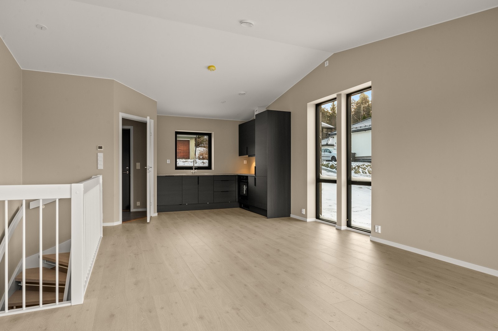 Det stilige og praktiske kjøkkenet er levert av JKE. Galleribilde