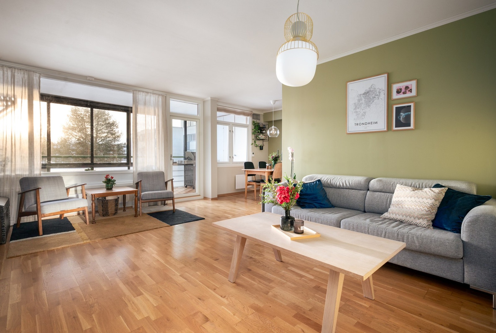 EiendomsMegler 1 ved Anders Keiseraas har gleden av å presentere Kolstadflata 13 B. Foto: Navn på fotograf (INBOVI AS) Galleribilde