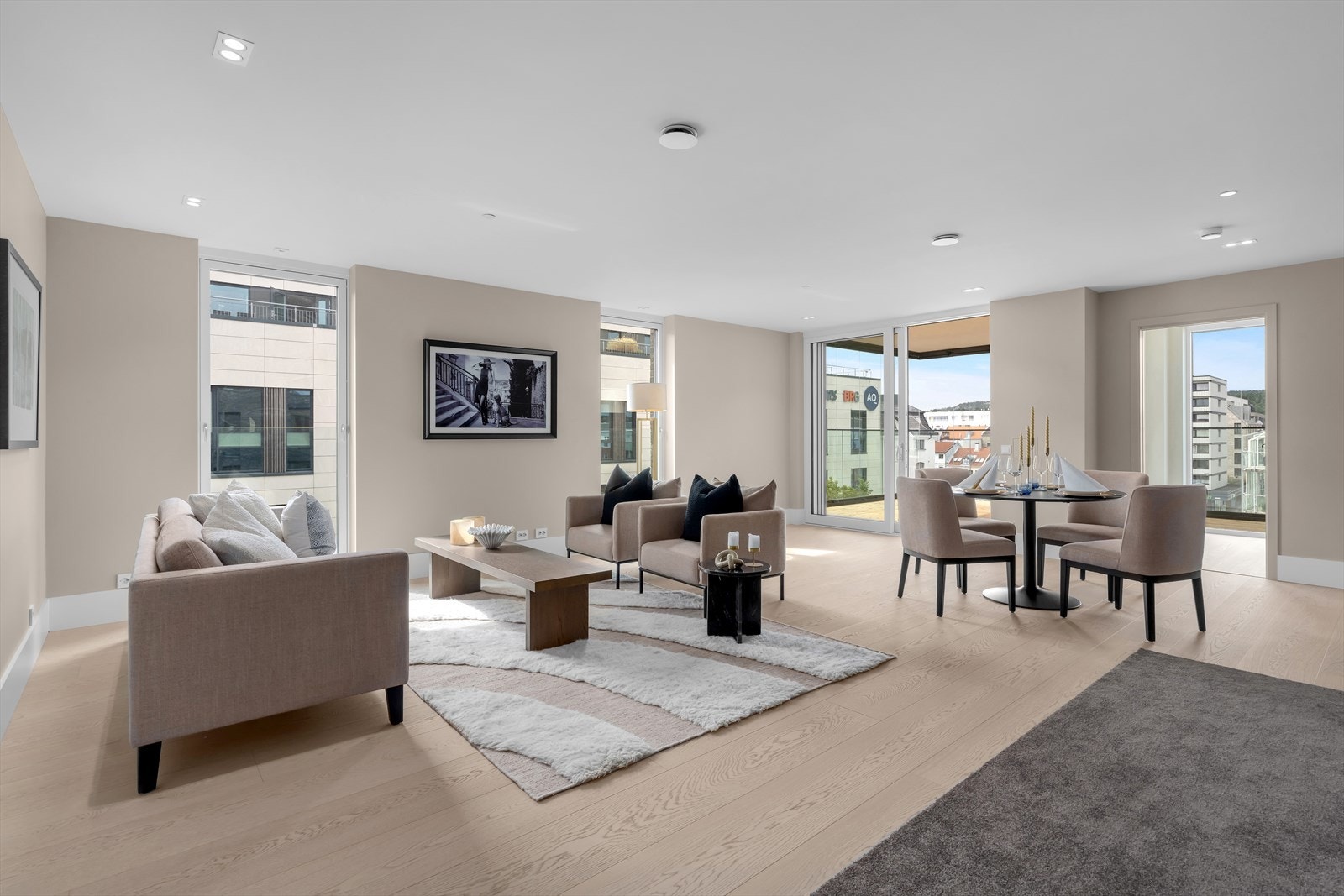 Velkommen til Tangen 9 - Presentert av megler / daglig leder Terje Kvelland Skaara i Exbo Eiendomsmegling! Galleribilde