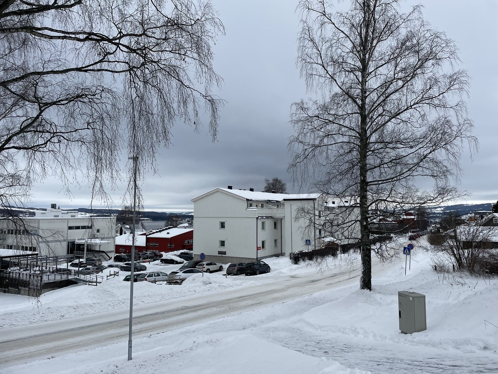 Lys og fin leilighet i høy 1. etasje. Galleribilde