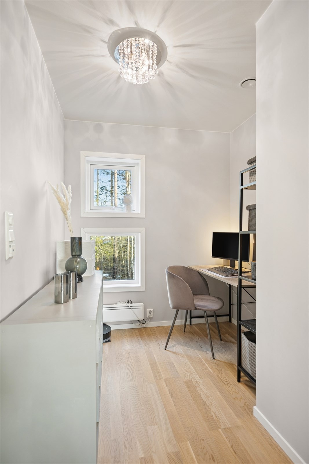 Praktisk kontorområde i 2. etasje. Galleribilde