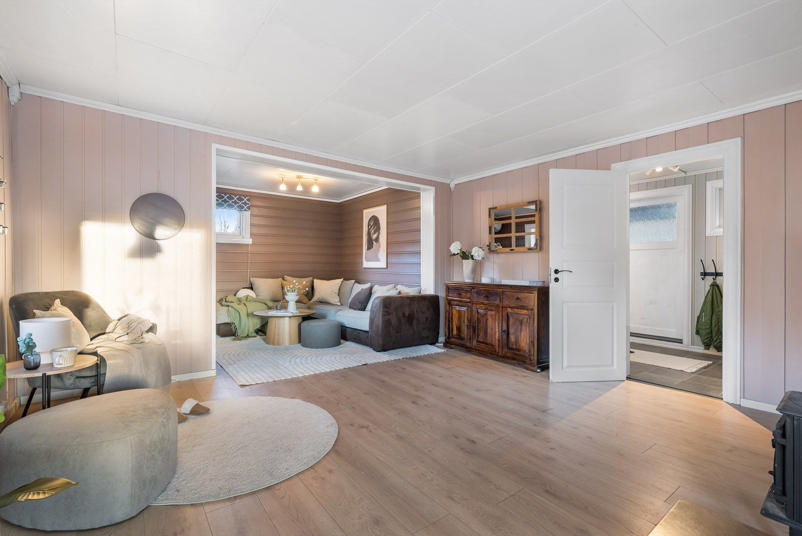 Velkommen til Trælandsvegen 42 - Presentert av Eiendomsmegler Norge v/Lene Rikstad. Galleribilde