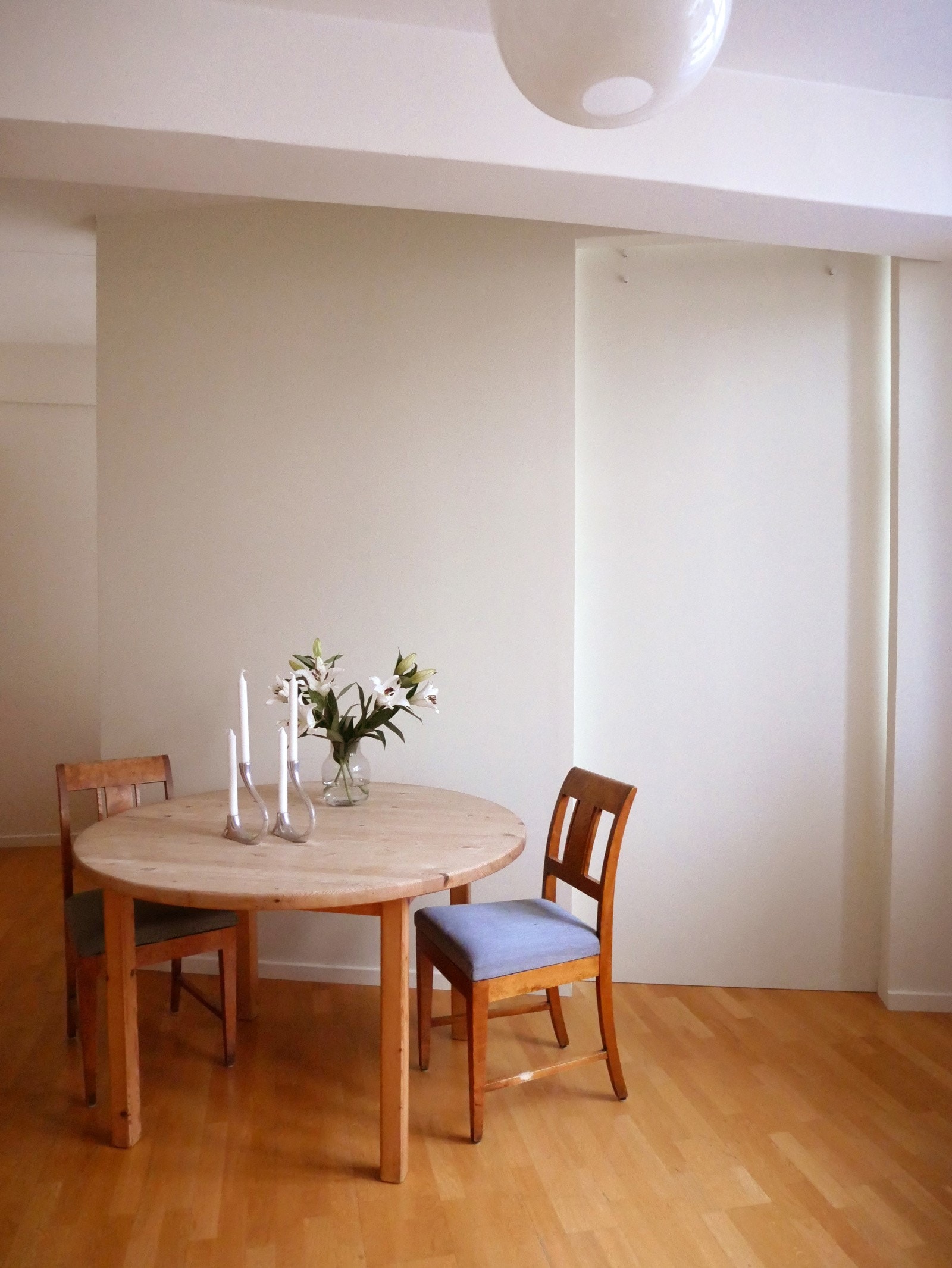 Et naturlig samlingspunkt for hyggelige måltider. Galleribilde