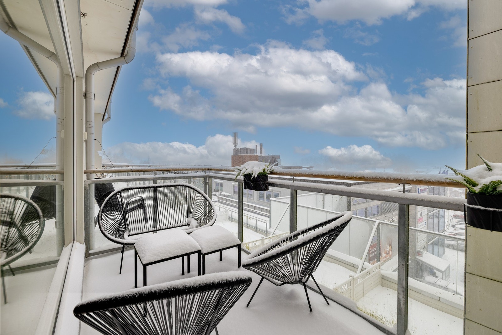 Litt kaldt nå, men snart kommer våren. Galleribilde