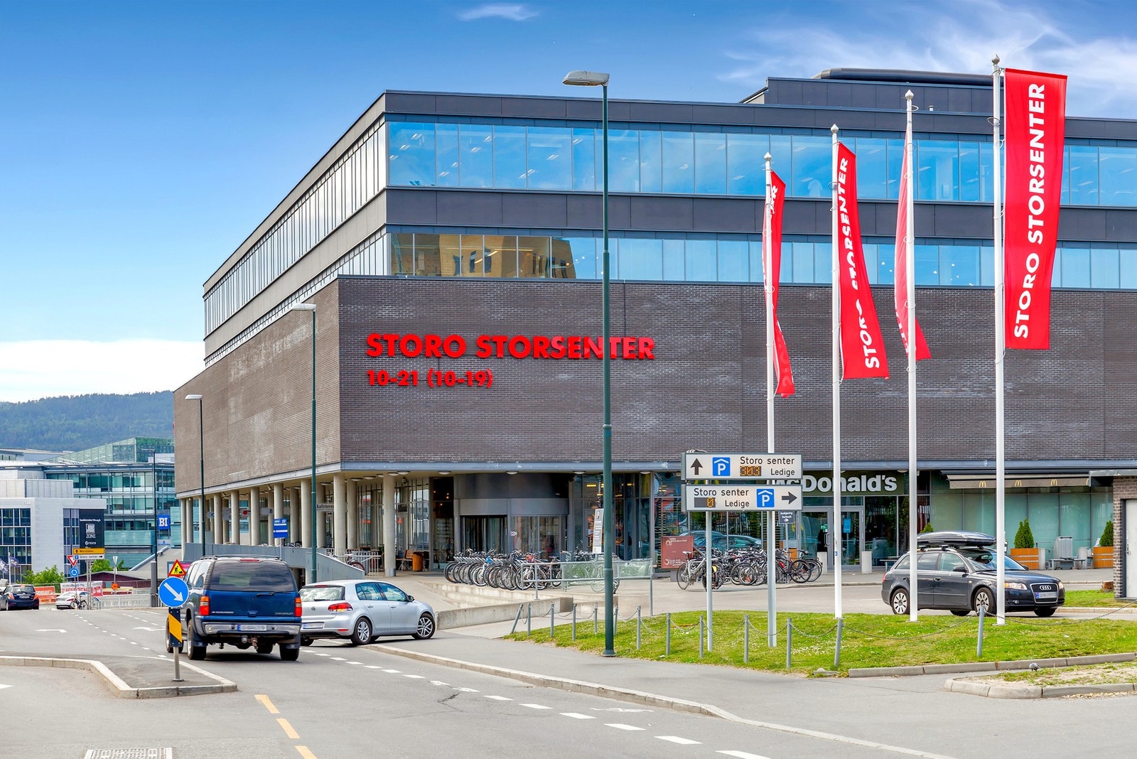 Kort gangavstand til Storo Storsenter med et bredt utvalg av butikker Galleribilde