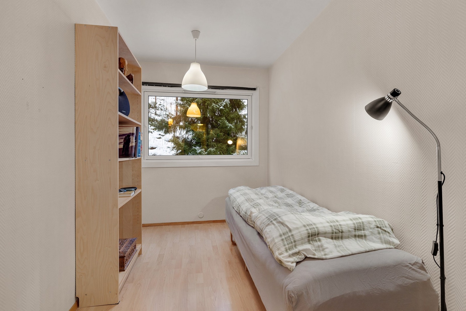 Alle soverommene vender ut mot skogen Galleribilde