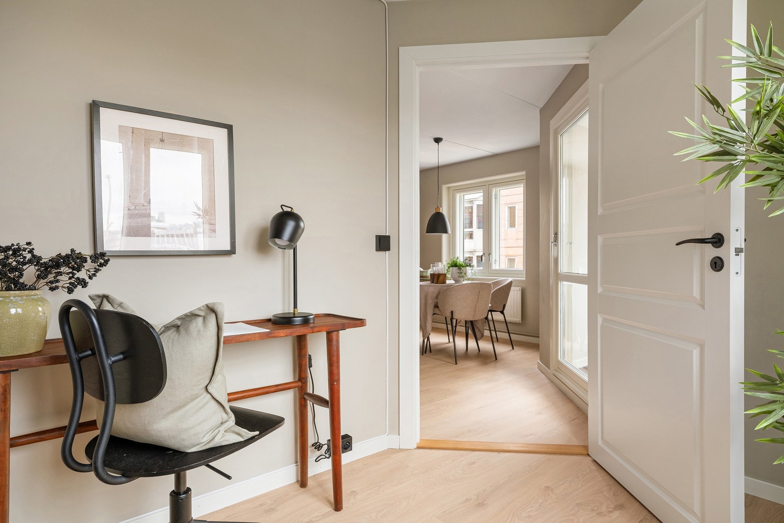 Soverom II fungerer perfekt som barnerom, gjesterom eller hjemmekontor. Galleribilde