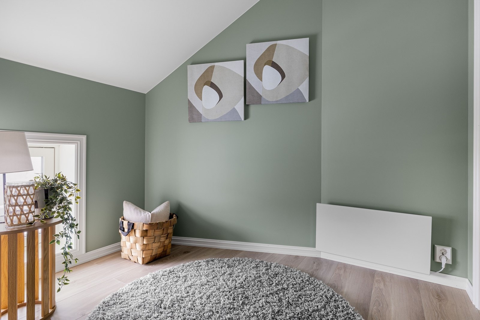 Rommene har de samme pene overflatene og lister som øvrige oppholdsrom. Galleribilde