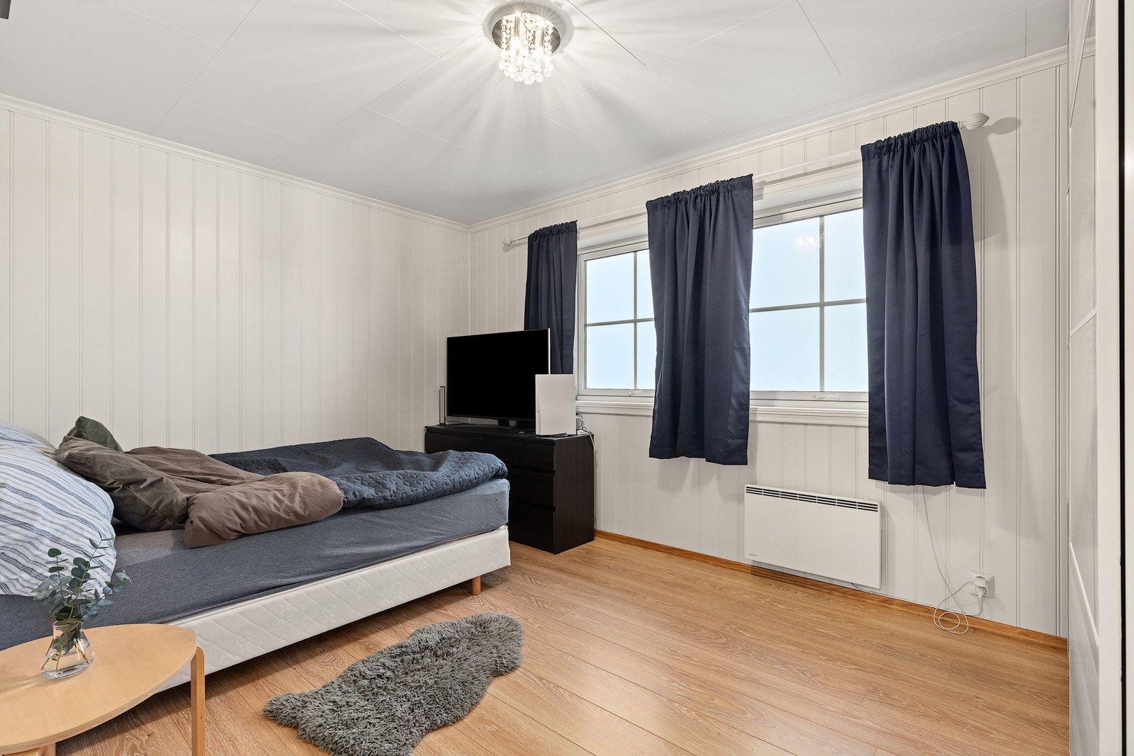 Soverom med praktisk planløsning og god romfølelse. Galleribilde