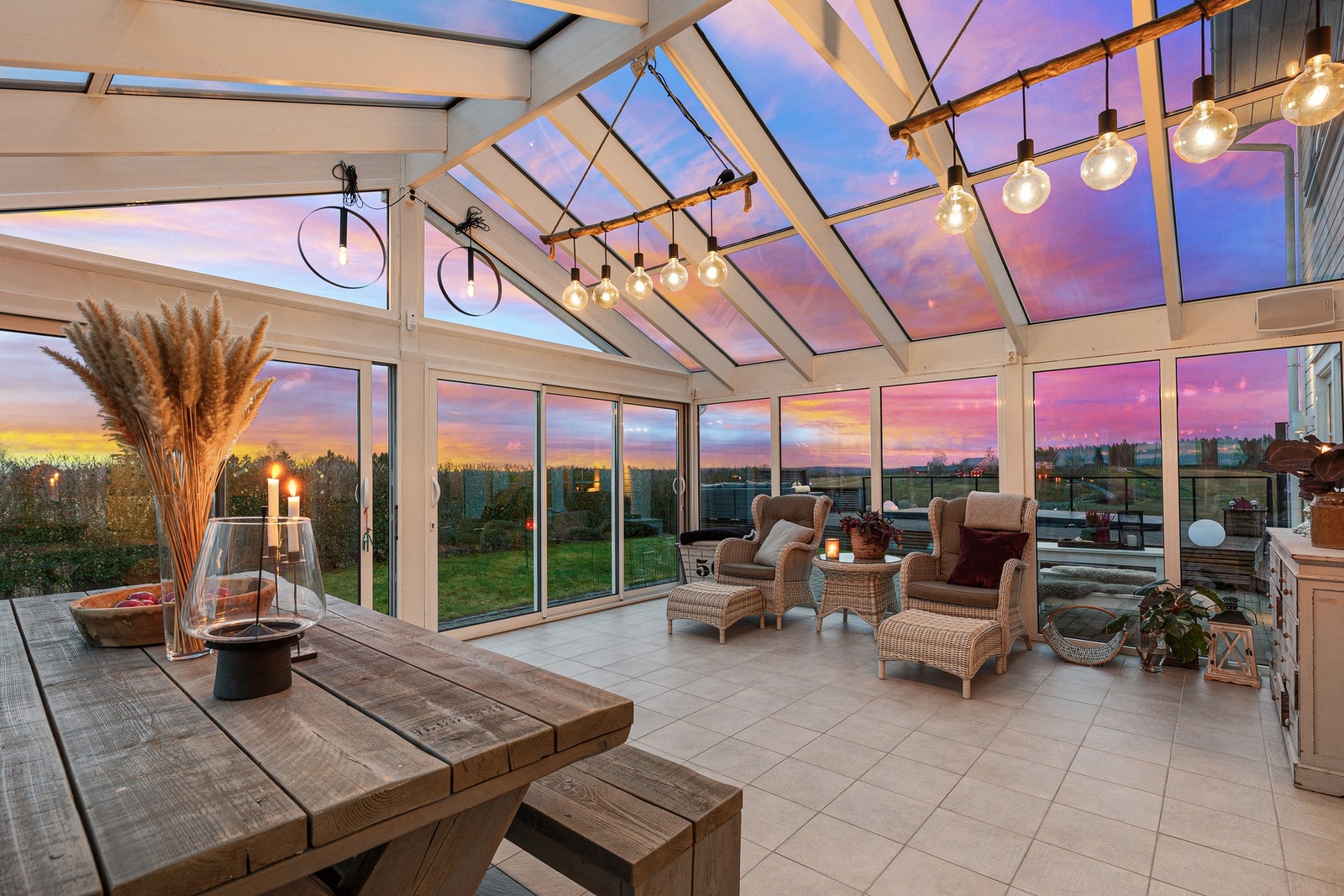 Lys og luftig vinterhage, perfekt for lange kvelder! Galleribilde