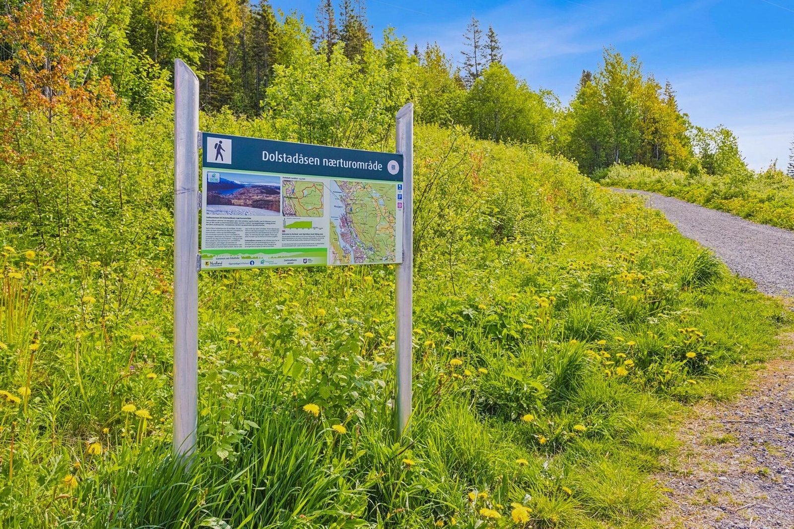 Et lite stykke lengre opp i Åsen finner man turområder som leder til bl.a. Tårnet og Panorama. Galleribilde