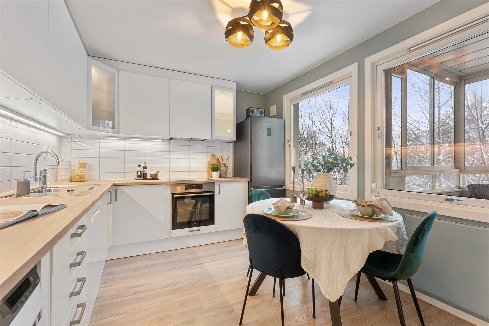 Felles fyring og varmtvann, lave strømutgifter Galleribilde