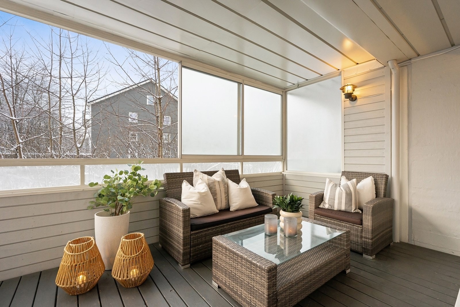 Glassdørene på balkongen er IKKE frostet (kun dugg fra stuen) Galleribilde