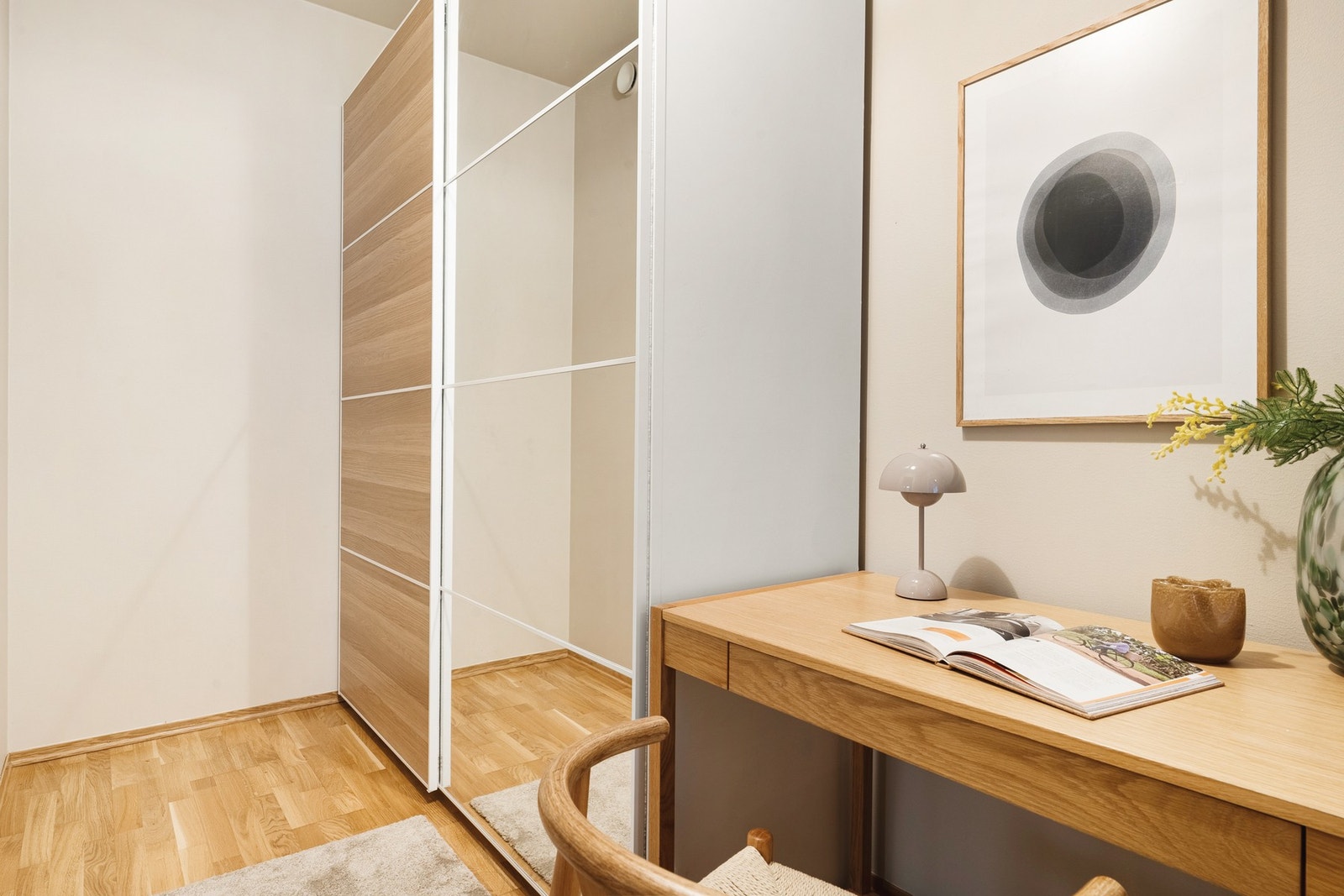 Kontoret er 5,6 kvm. Galleribilde