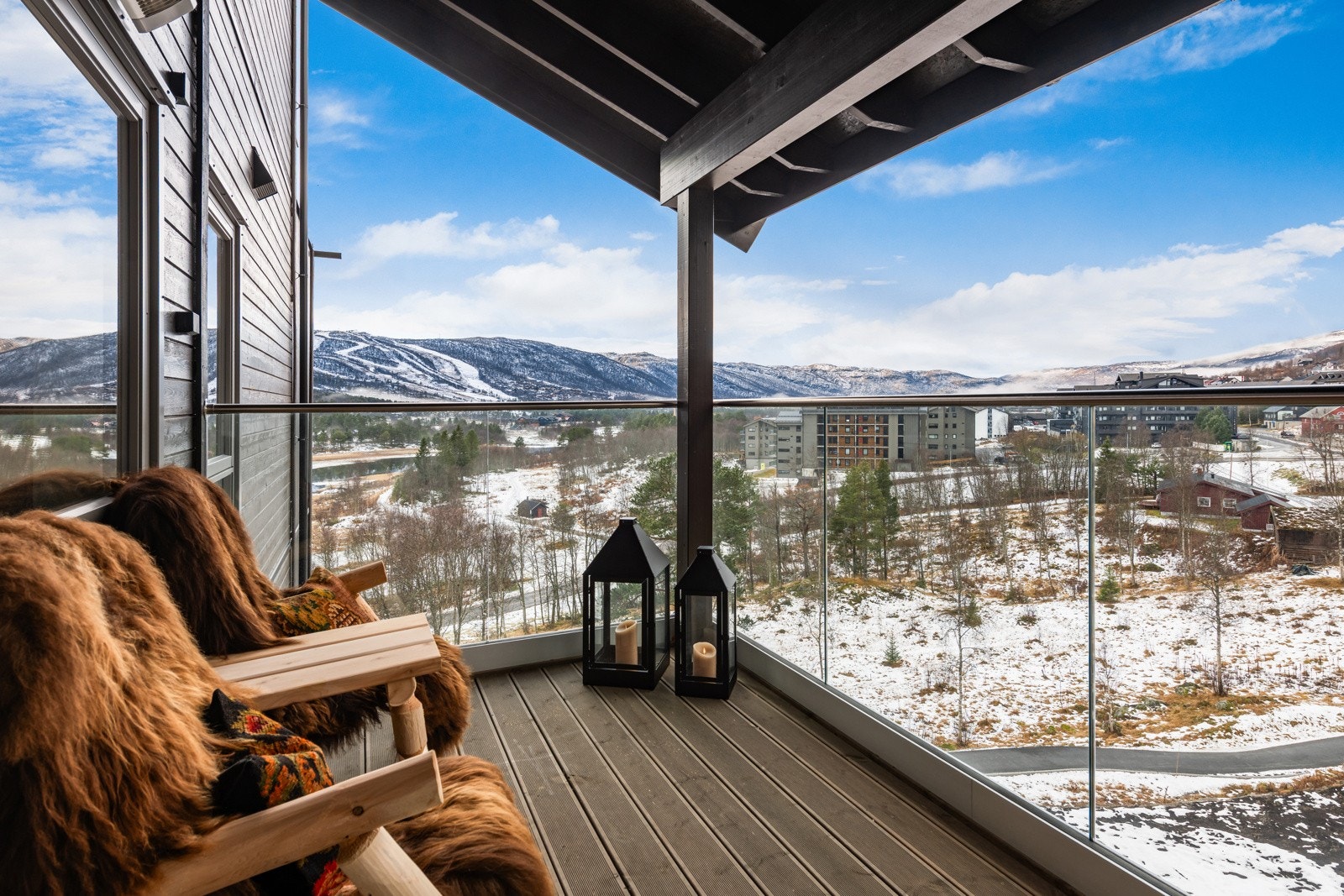 Bygget har takterrasse som alle kan benytte seg av som et felles gode. I tillegg har alle leilighetene har terasse/balkong Galleribilde