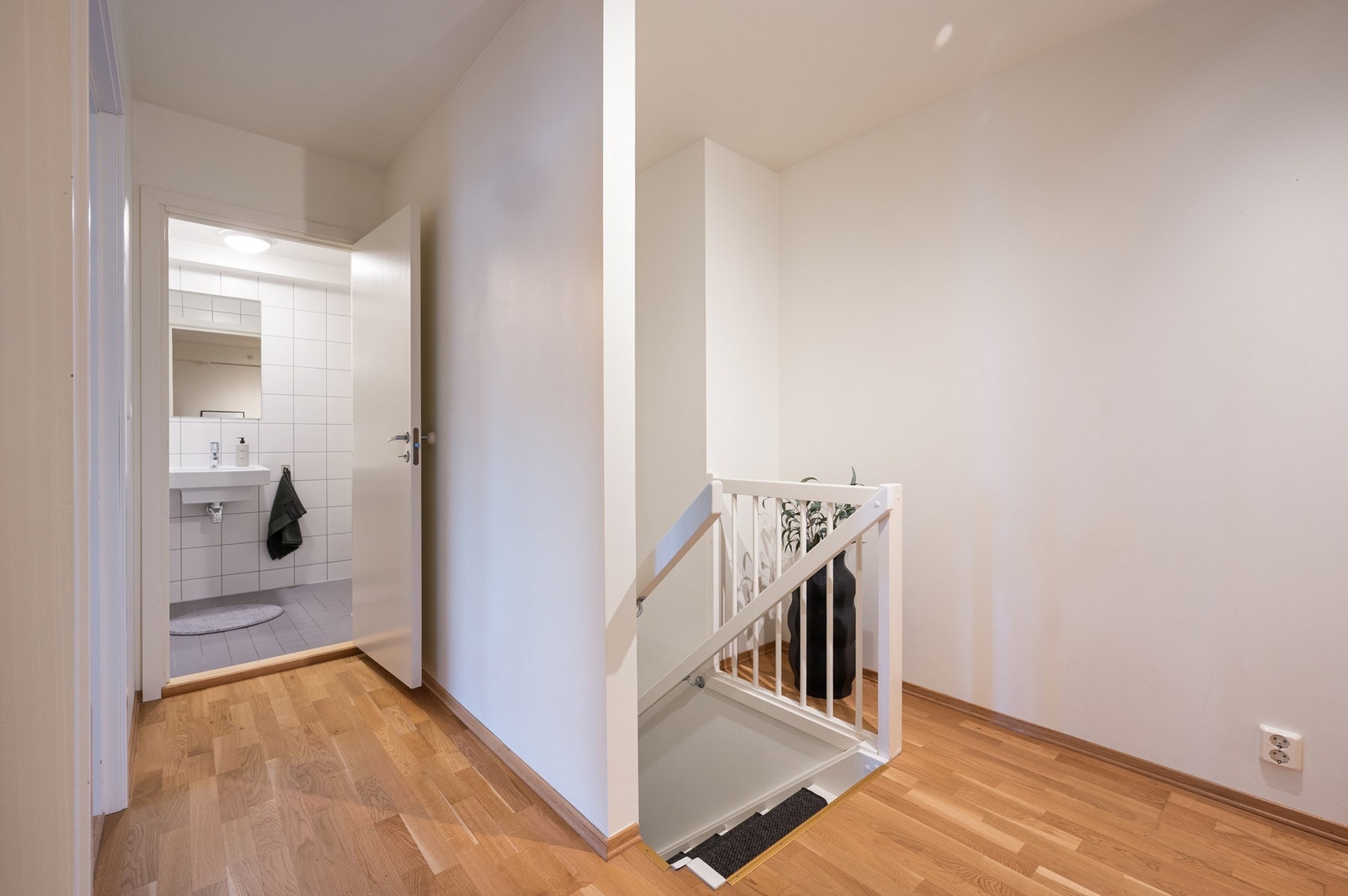 Vi tar trappen ned til 5.etasje Galleribilde