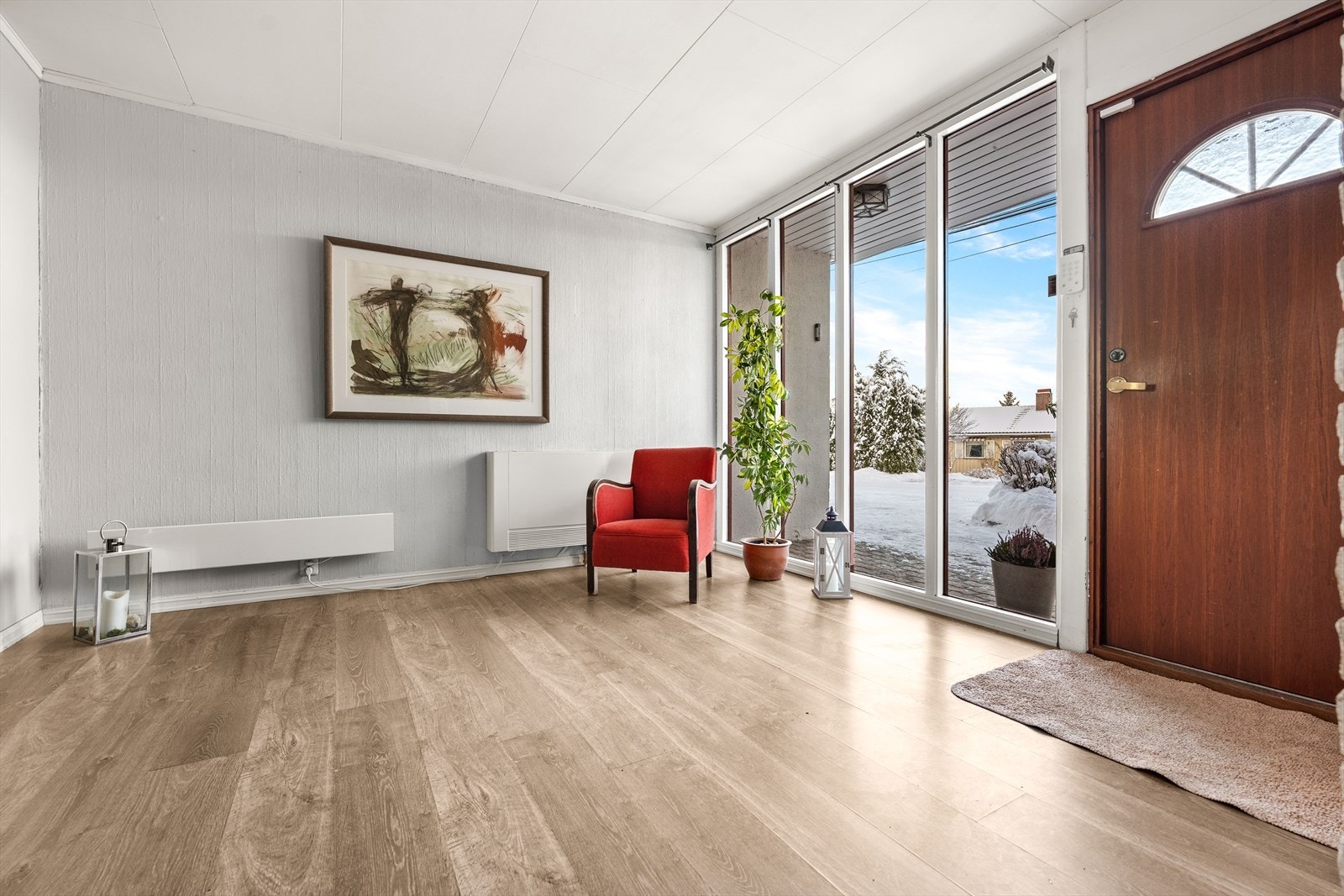 Romslig inngangsparti/hall hoveddel Galleribilde