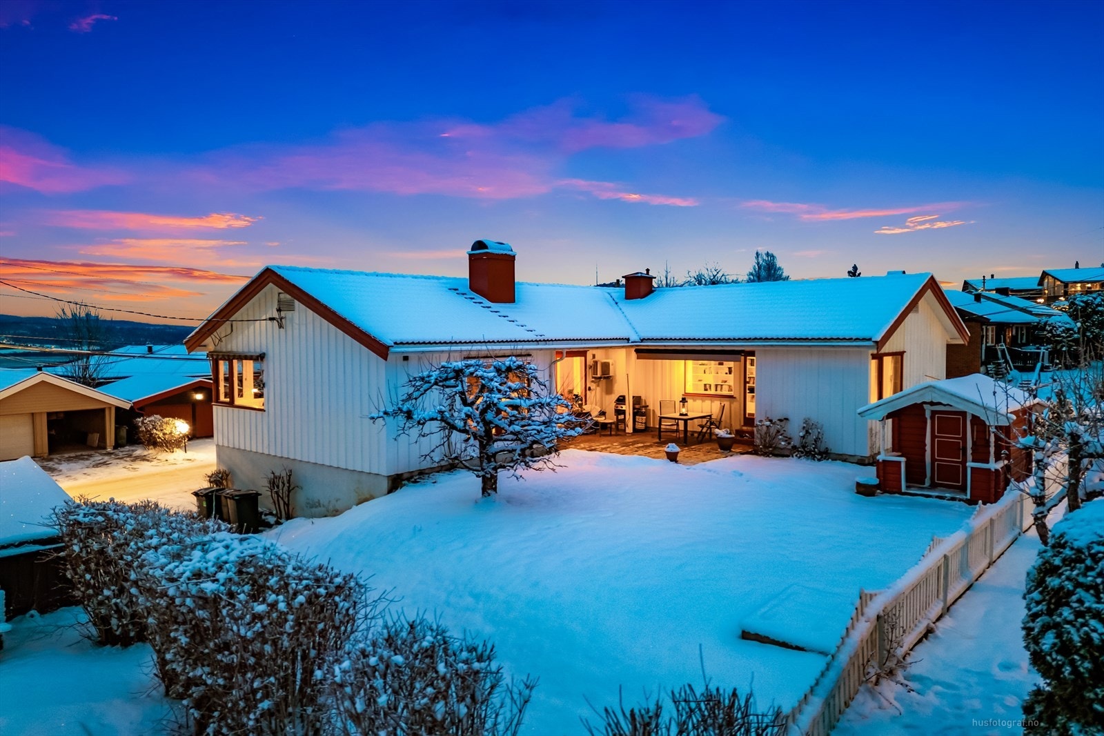 Stor og velholdt familiebolig med 2 utleieenheter Galleribilde