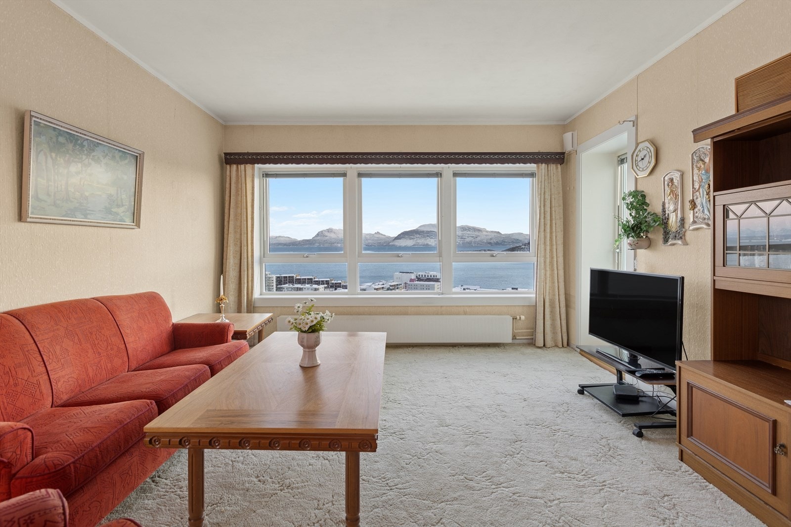 God plass til møblering i stuen Galleribilde