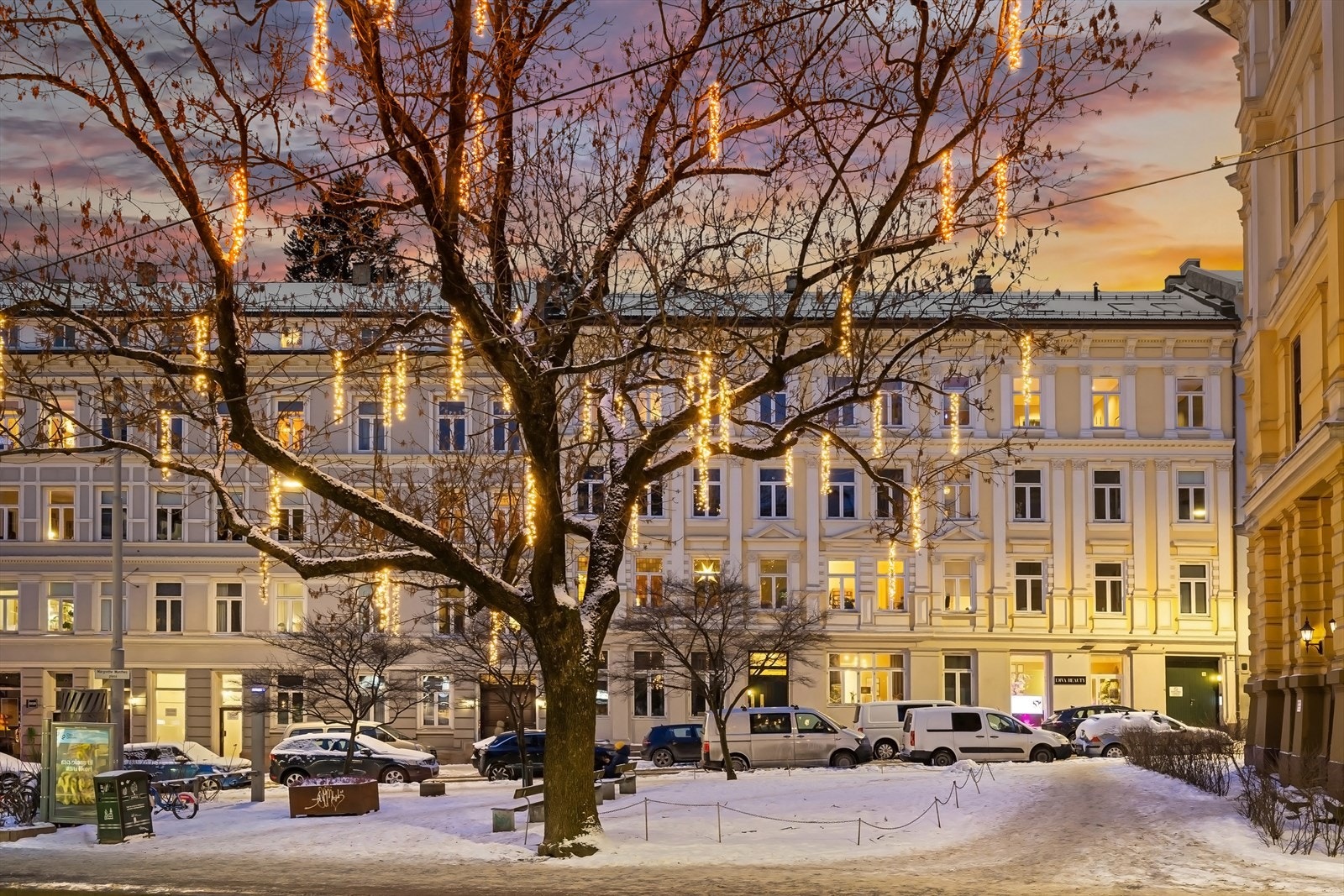 Gården er fra 1894 og holder seg godt. Sameiet består av 24 seksjoner, hvorav 1 næringsseksjon og resterende bolig Galleribilde