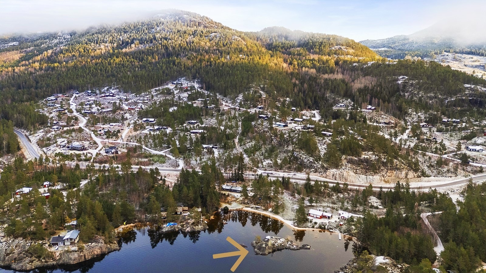 Holmen tilhører eiendommen Galleribilde