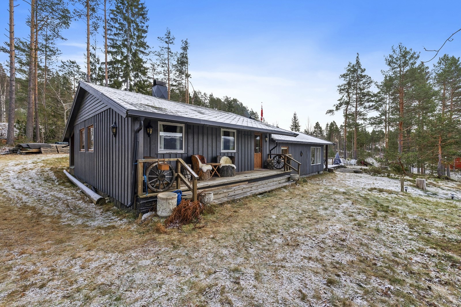 Overbygget inngangsparti Galleribilde