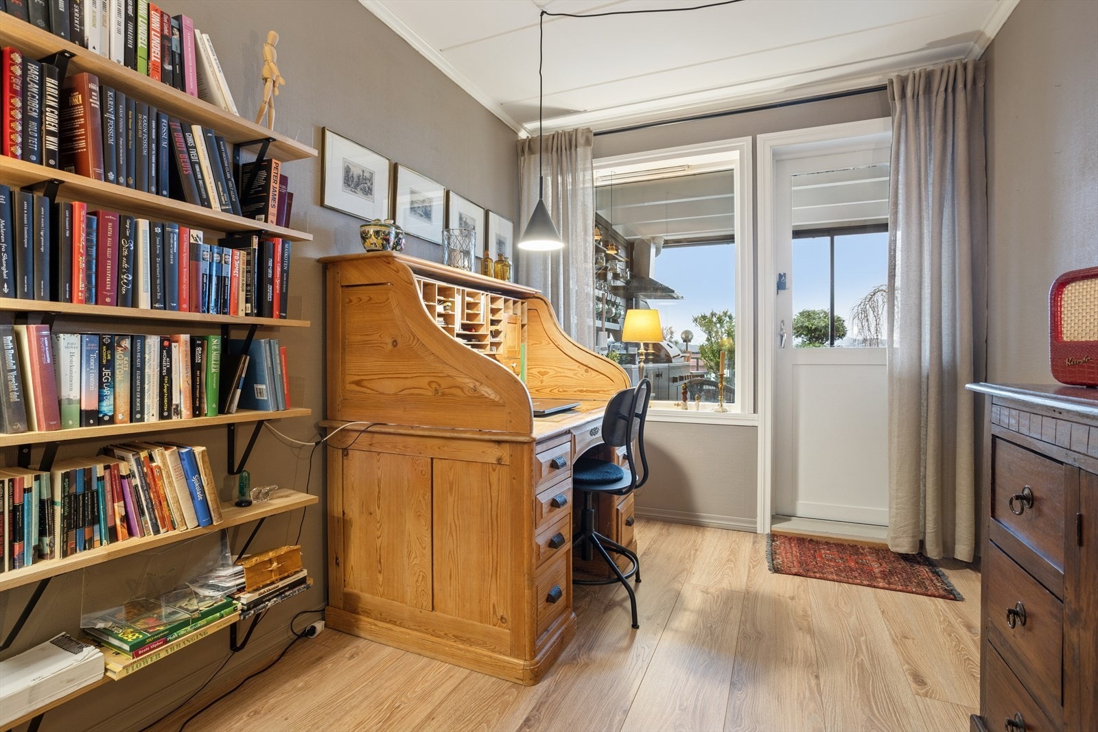 Opprinnelig TV/hagestue benyttes i dag som kontor. Galleribilde