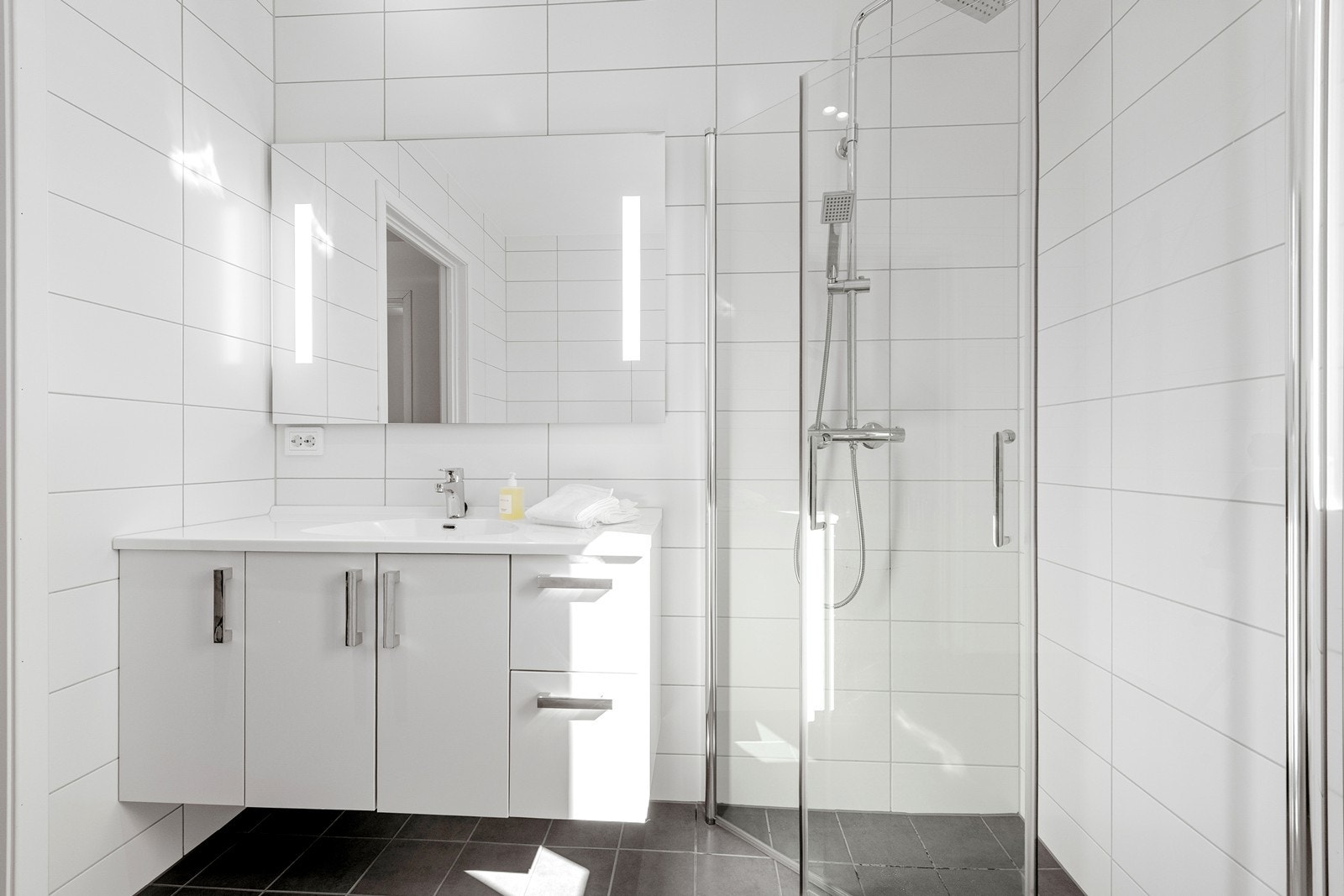 Moderne, lys og tidløs inredning Galleribilde