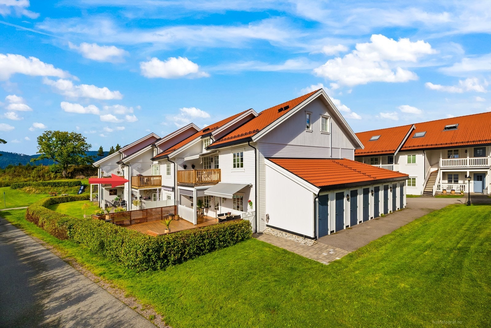Arild Wahlstrøms vei 146B har en flott og rolig beliggenhet i populære Hagebyen, på Nordre Jarlsberg Brygge. Galleribilde