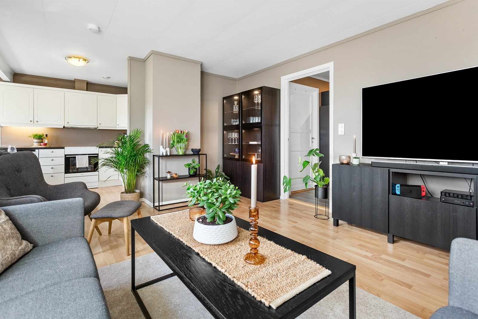 Aktiv eiendomsmegling ved Anniken E Waagø har gleden av å presentere Bureisarvegen 40. Foto Jimmy Seo Galleribilde