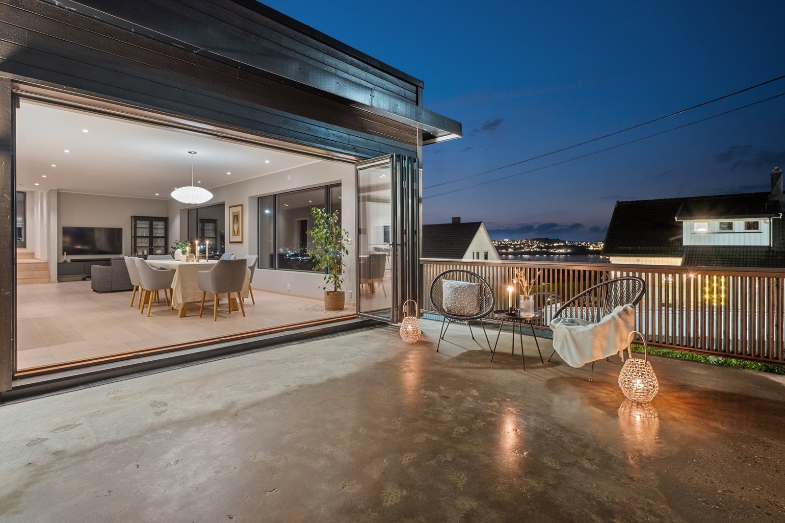 Kveldstemning. Galleribilde