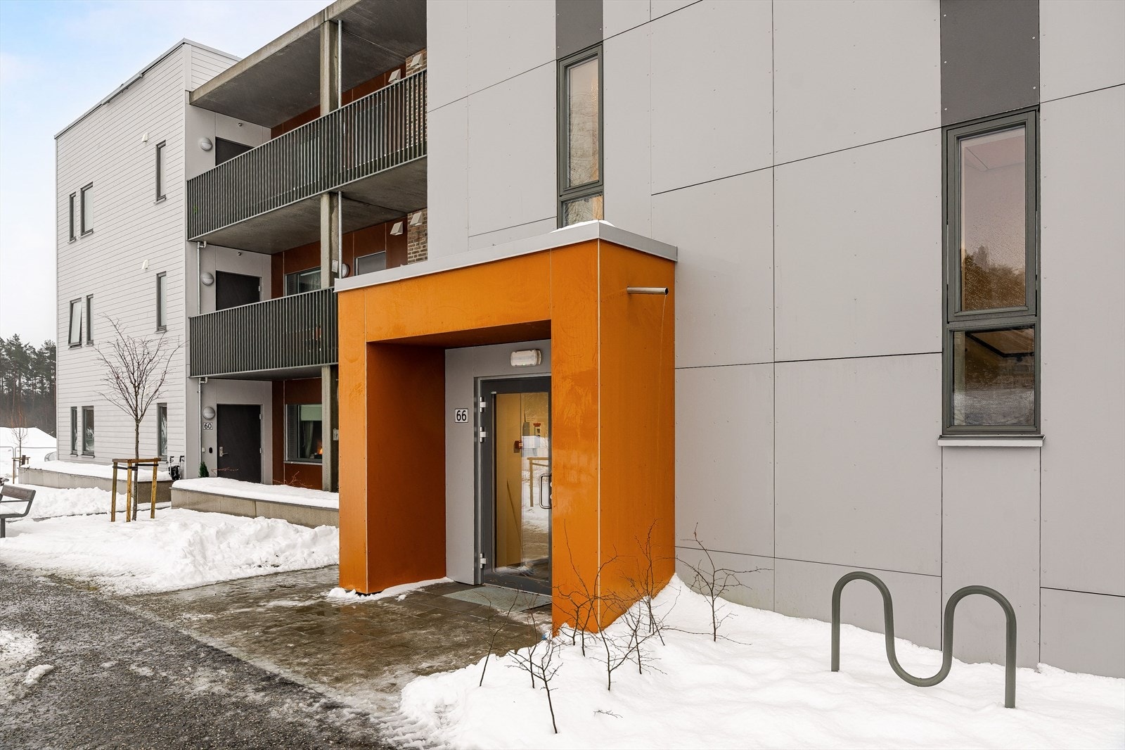 Inngangsparti. Galleribilde