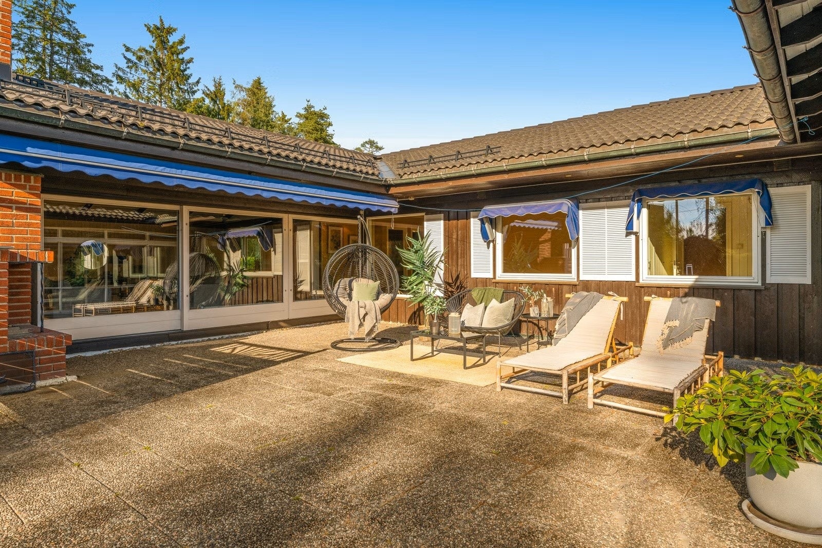 Hyggelig uteplass Galleribilde