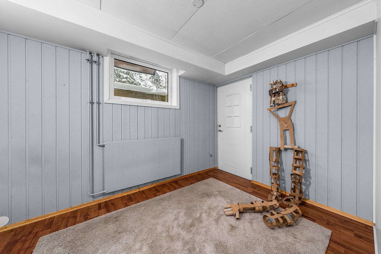 Egen inngang til kjelleren Galleribilde