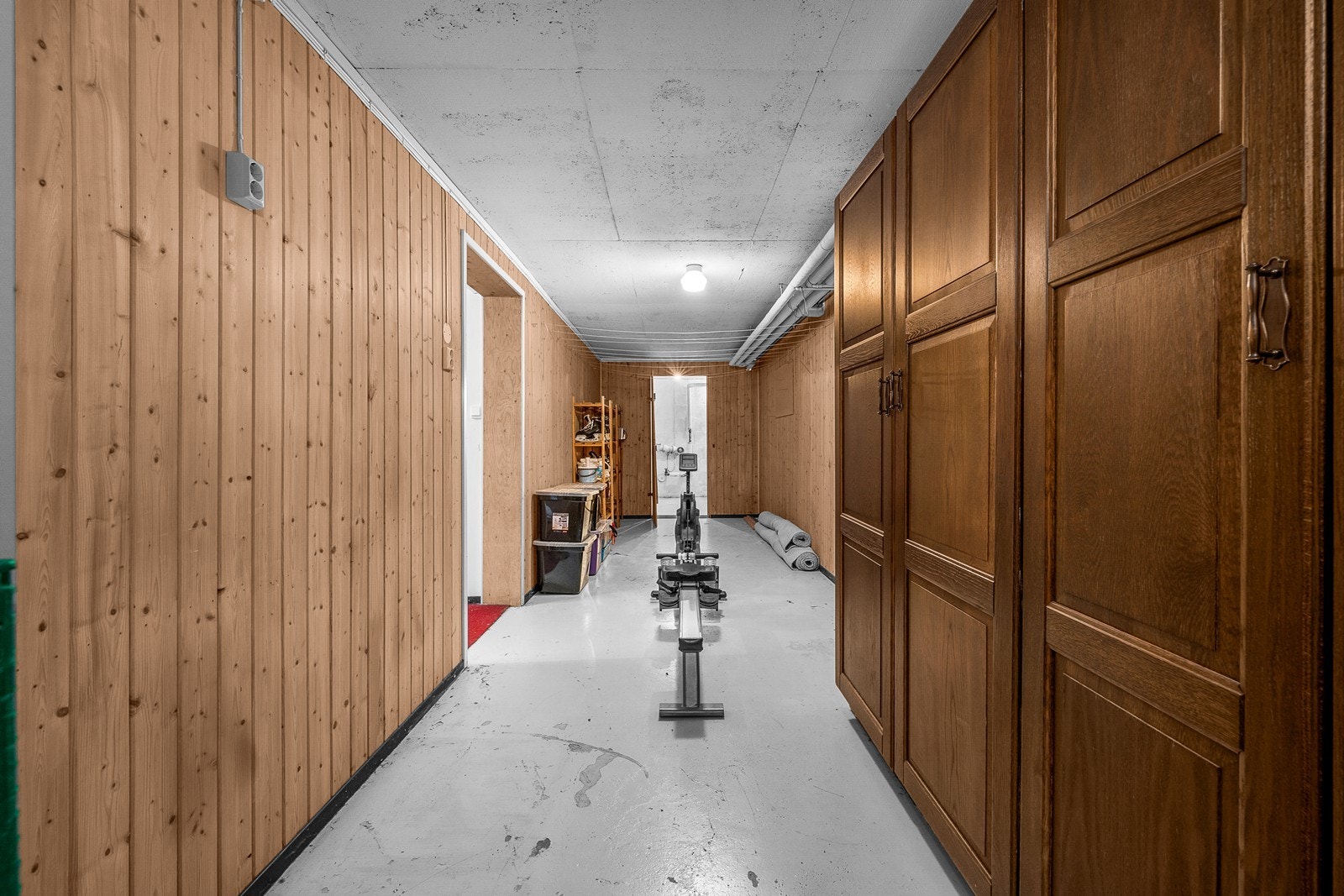 Det er rikelig med bodarealer i kjelleren Galleribilde