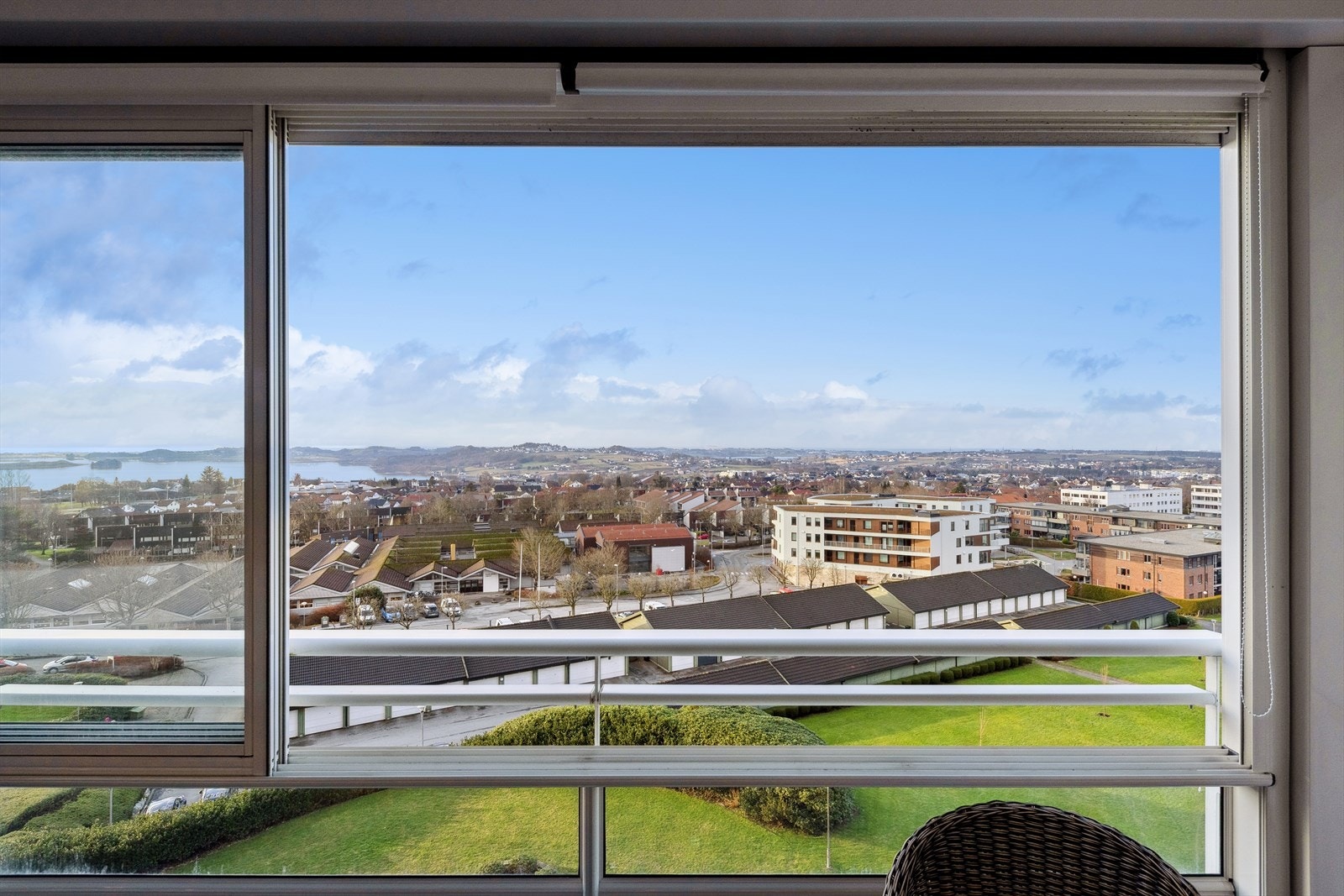Nydelig utsikt over nord-Jæren, Hafrsfjord og havet. Galleribilde
