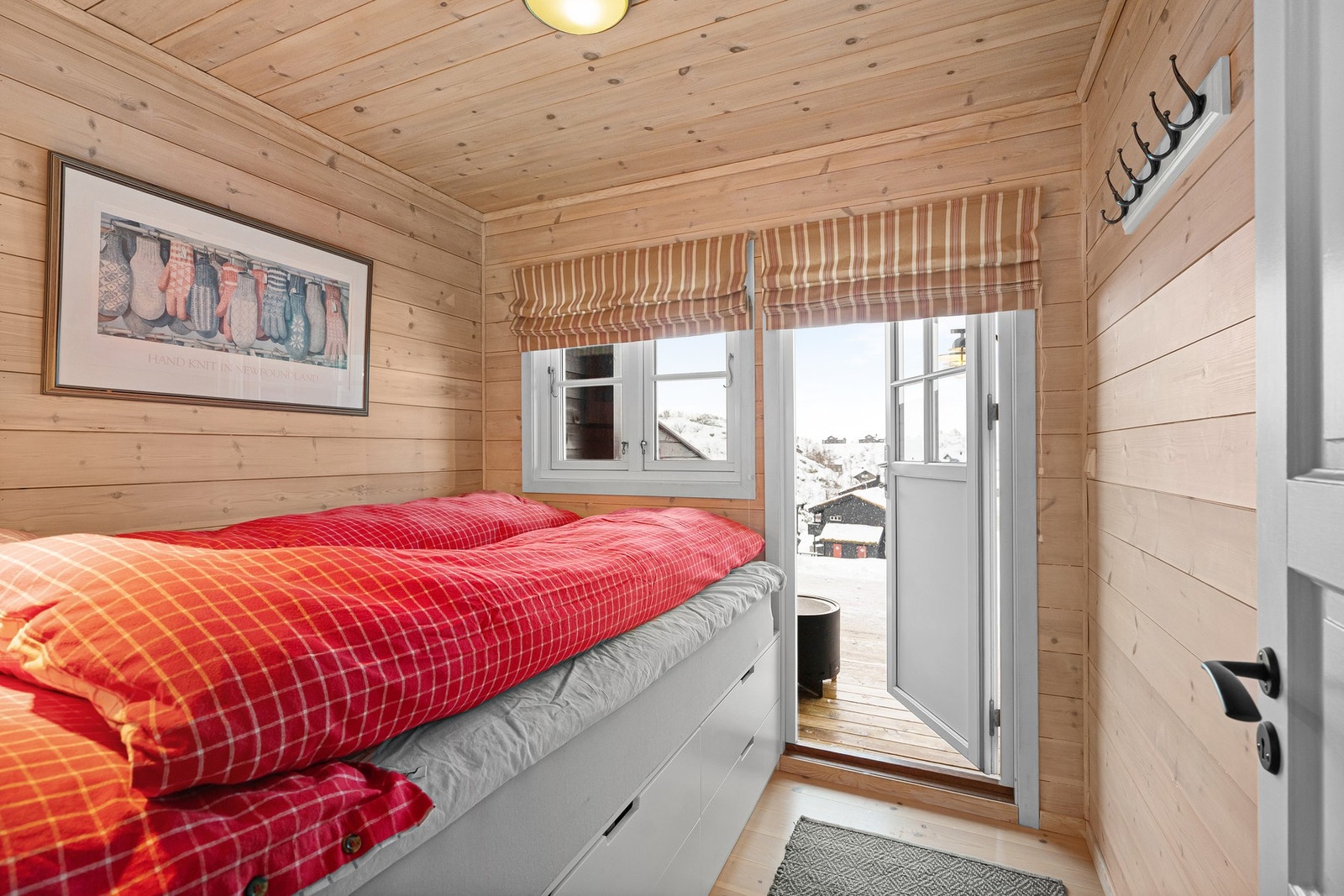 Soverom III med direkte utgang til stor terrasse. Galleribilde