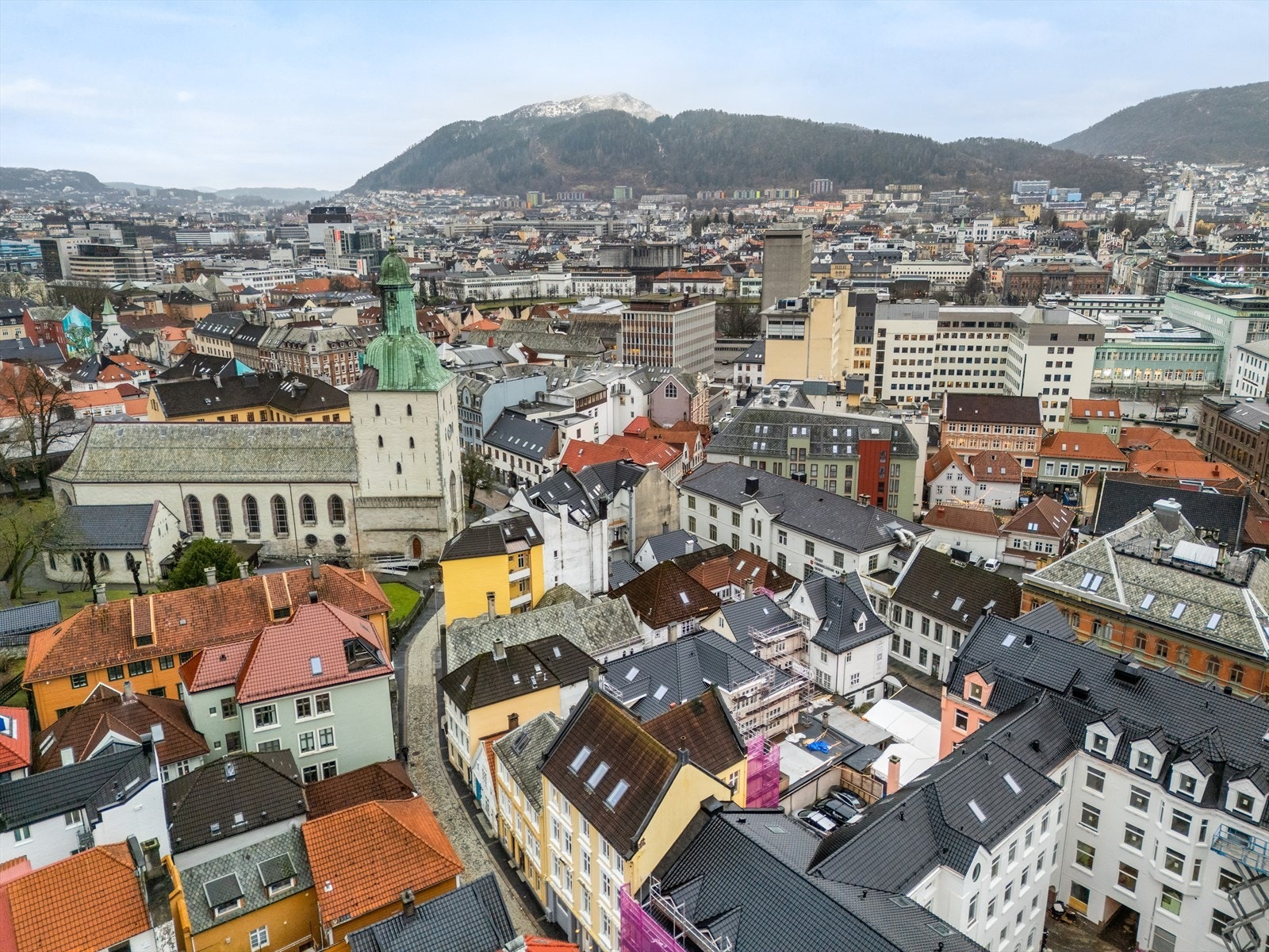 Lille Øvregaten har en sentral og attraktiv beliggenhet midt i Bergen sentrum Galleribilde