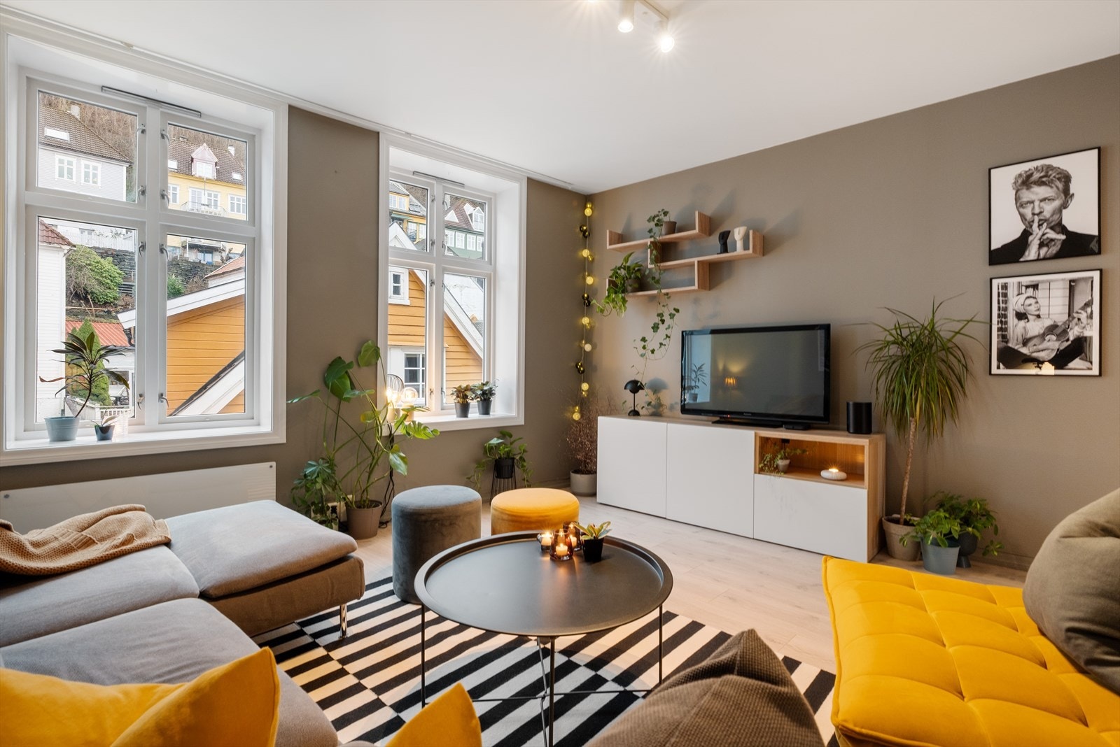 Velkommen til Lille Øvregaten 23, 3. etasje - Megler: Glenn Heggøy Galleribilde