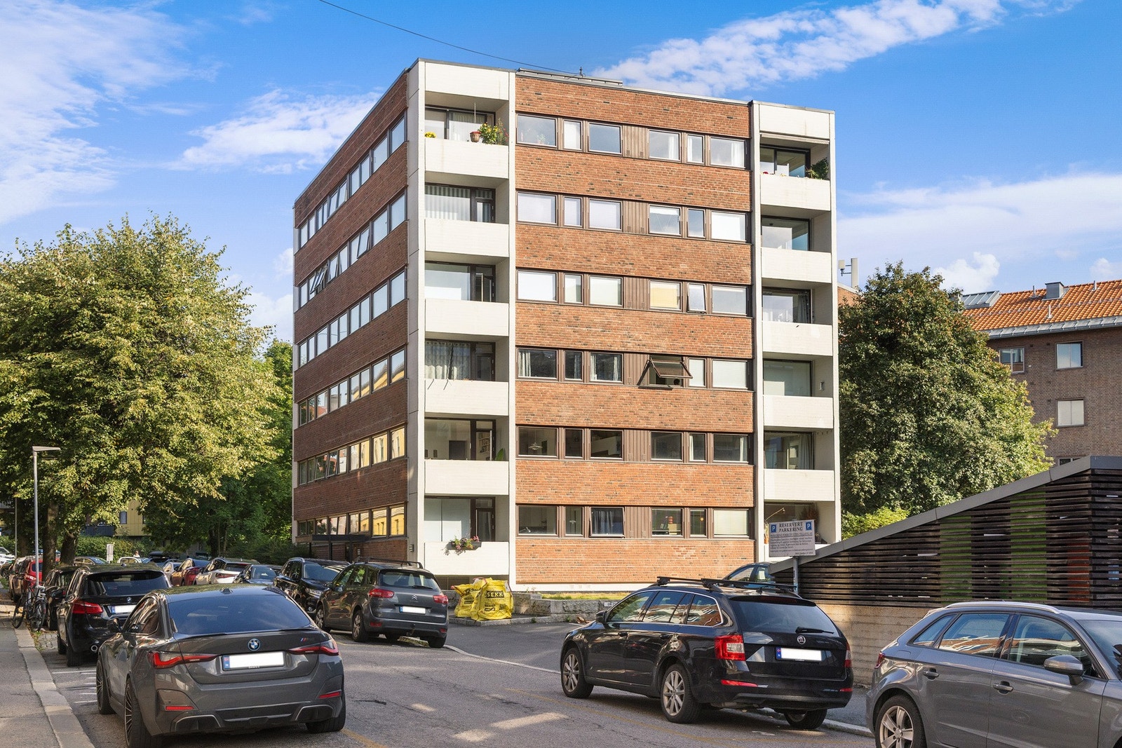 Rolig og skjermet beliggenhet i et attraktivt boligområde på Bjølsen. Galleribilde